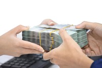 "Cánh cửa" hạ lãi suất đã khép