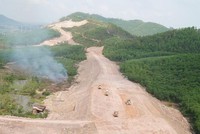 Thi công cao tốc Cam Lộ - La Sơn.