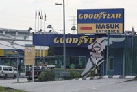 Một góc nhà máy Goodyear tại thành phố Shah Alam, Malaysia vào ngày 6/5/2021. Ảnh: Reuters