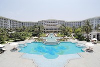 Dịch vụ lưu trú dự báo sẽ khó khăn kéo dài do thị trường du lịch vẫn chưa mở cửa cho du khách quốc tế.