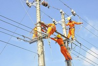 Đợt nắng nóng gay gắt vừa qua tại miền Bắc và Bắc Trung bộ khiến công suất phụ tải thiết lập đỉnh mới ở mốc 41.549 MW trong ngày 31/5/2021. 