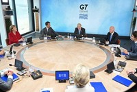 Lãnh đạo các nước G7 và khách mời tại buổi khai mạc Hội nghị thượng đỉnh G7 tổ chức ở vùng Cornwall, Anh vào ngày 11/6. Ảnh: AFP