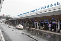 Cảng hàng không quốc tế Tân Sơn Nhất đầu mối giao thông hàng không lớn nhất nước vắng lặng trong những ngày đầu tháng 6/2021.