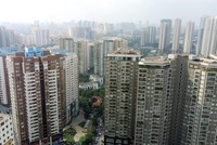 Tín dụng tăng trưởng vẫn dựa phần lớn vào cho vay liên quan đến bất động sản. Ảnh: Dũng Minh