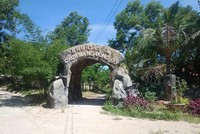 Dự án Tái hiện Căn cứ Đồng Bò có tổng diện tích 25 ha, được đầu tư từ nguồn ngân sách tỉnh Khánh Hòa