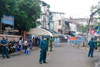 Cần Thơ đã tiến hành phong tỏa một phần khu vực 3 (phường Tân An, quận Ninh Kiều) sau khi phát hiện ca nghi nhiễm COVID-19 là một tiểu thương mua bán tại khu vực chợ Tân An