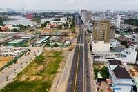 Đây là công trình giao thông có thiết kế nút giao khác mức, gồm 3 tầng là cầu vượt, đảo xuyến và hầm chui. Sau thời gian bị chậm tiến độ, mới đây lãnh đạo TP. Đà Nẵng đã yêu cầu công trình hoàn thành trước ngày 31/12/2021. Ảnh: XS