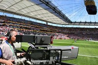 Một trong những giải pháp chống vi phạm bản quyền là các chủ sở hữu bản quyền phải trang bị các biện pháp chống sao chép, chống truy cập trái phép. Ảnh Internet