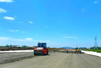 Thi công cao tốc Bắc - Nam phía Đông đoạn qua Thanh Hóa. (ảnh: Đình Quang).