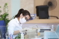 Nợ xấu khó tránh khỏi nguy cơ sẽ tăng, không chỉ tại các công ty tài chính, mà cả các ngân hàng cho vay tiêu dùng. 