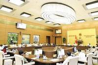 Kỳ họp thứ 2, Quốc hội khóa XV sẽ xem xét, thông qua nhiều dự án luật quan trọng. Trong ảnh: Ủy ban Thường vụ Quốc hội họp bàn chuẩn bị kỳ họp thứ 2.