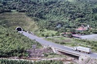 Hầm đường bộ Đèo Ngang, một nút cổ chai trên tuyến Quốc lộ 1A
