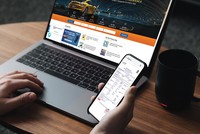 Nhiều công ty bảo hiểm nhân thọ đã cấp đơn 100% điện tử. Ảnh: Dũng Minh 