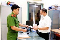 Ông Tất Thành Cang nhận quyết định khởi tố, bắt tạm giam năm 2020.