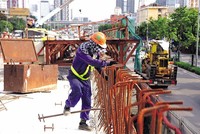 Công trường thi công đường Vành đai 3 đoạn Mai Dịch - cầu Thăng Long (Hà Nội). Ảnh: Đức Thanh