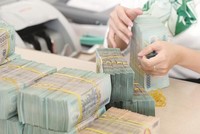 Ngân hàng tiếp tục là bên phát hành và bên mua trái phiếu (trực tiếp và gián tiếp) lớn nhất thị trường