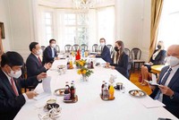 Chủ tịch Quốc hội Vương Đình Huệ đã hội kiến với Thủ tướng Phần Lan Sanna Marin (Ảnh - Quochoi.vn) 