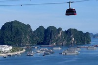 Hạ Long luôn thu hút du khách bởi nơi đây sở hữu di sản thiên nhiên thế giới từng được UNESCO nhiều lần công nhận. Ảnh: Chí Cường