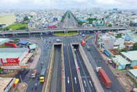 Hạ tầng kết nối khu vực TP.HCM và huyện Củ Chi. Ảnh Lê Toàn 