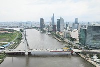 Cầu Thủ Thiêm 2 hợp long góp phần mang đến sự tích cực cho thị trường bất động sản trong khu vực. Ảnh: Lê Toàn
