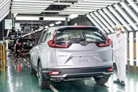 Honda Việt Nam đã tái lắp ráp CR-V tại Việt Nam để nhận được những ưu đãi thay vì nhập khẩu xe nguyên chiếc.