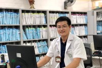 Bác sĩ Bùi Tiến Công