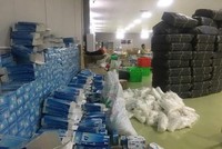 Bộ Công Thương đề xuất tạm ngừng kinh doanh tạm nhập, tái xuất khẩu trang y tế, găng tay y tế và bộ trang phục phòng, chống dịch.