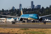 Cổ phiếu Vietnam Airlines (HVN) bị đưa vào diện kiểm soát