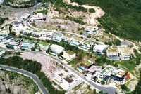 Dự án Khu biệt thự biển và dịch vụ du lịch Anh Nguyễn đã kéo dài gần 15 năm mà vẫn dang dở. Ảnh: Việt Hương