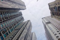 Hàng tồn bất động sản chủ yếu nằm ở phân khúc căn hộ có giá trên 35 triệu đồng/m2, nhà đất có giá hơn 100 triệu đồng/m2.