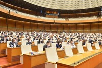 Toàn cảnh phiên họp sáng 12/11.