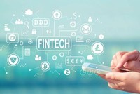 Nông thôn là vùng đất hứa cho các tân binh tín dụng phi ngân hàng như fintech, mobile money.