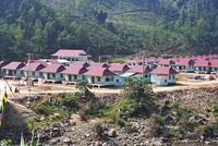 Làng mới của người dân nóc Ông Đề, xã Trà Leng (huyện Nam Trà My, tỉnh Quảng Nam)