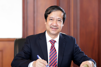 Bộ trưởng Bộ Giáo dục và Đào tạo Nguyễn Kim Sơn.