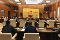 Thứ trưởng Bộ Tư pháp Phan Chí Hiếu trình bày tờ trình dự án luật.