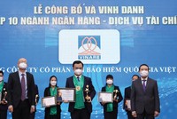 VINARE nhận giải thưởng Top 10 ngành ngân hàng - dịch vụ tài chính tại Lễ công bố và vinh danh Thương hiệu mạnh Việt Nam 2020 - 2021