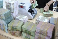 Phát triển thị trường trái phiểu để giảm gánh nặng cho thị trường tiền tệ