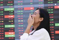 Niềm vui trở lại với nhà đầu tư cầm cổ phiếu chứng khoán