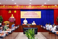 Chủ tịch Quốc hội Vương Đình Huệ phát biểu tại cuộc làm việc.