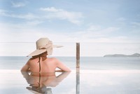 Những người có tiền luôn có nhu cầu thể hiện bản thân và đây là cơ hội cho các sản phẩm hàng hiệu, trong đó có bất động sản