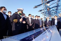 Thủ tướng Chính phủ Phạm Minh Chính thăm, khảo sát việc triển khai xây dựng cảng Lạch Huyện hôm 19/12/2021.