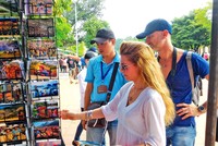 Các doanh nghiệp lữ hành mong có quy định thông thoáng, mở cửa hoàn toàn để thu hút khách du lịch quốc tế trở lại.