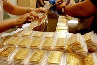 Fed tăng lãi suất USD: Vàng vẫn sáng, chứng khoán tăng