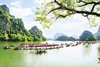 Quần thể danh thắng Tràng An vào hội