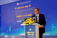 Ông Alfonso Garcia Mora, Phó chủ tịch IFC Phụ trách Khu vực châu Á - Thái Bình Dương phát biểu tại Diễn đàn Kinh tế TP.HCM. Ảnh: Lê Toàn