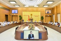 Toàn cảnh phiên thảo luận của Ủy ban Thường vụ Quốc hội về kết quả thực hành tiết kiệm, chống lãng phí năm 2021