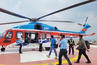 Chuyến bay trực thăng khảo sát cho tour du lịch trên không dịp lễ vừa qua