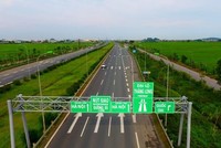 Một đoạn Đại lộ Thăng Long.