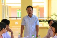 Ông Hồ Quốc Hương (đứng) bị cách hết chức vụ trong Đảng. Ảnh: Tỉnh uỷ Quảng Trị.