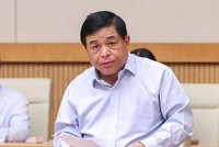 Bộ trưởng Bộ Kế hoạch và Đầu tư Nguyễn Chí Dũng báo cáo Chính phủ tại Hội nghị Chính phủ với các địa phương và phiên họp thường kỳ Chính phủ tháng 6/2022